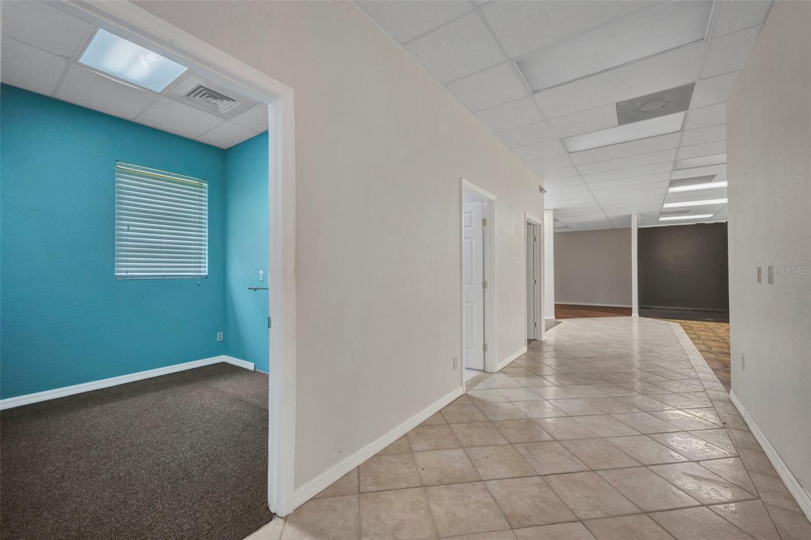 983 Tamiami Trl Property Photo 19
