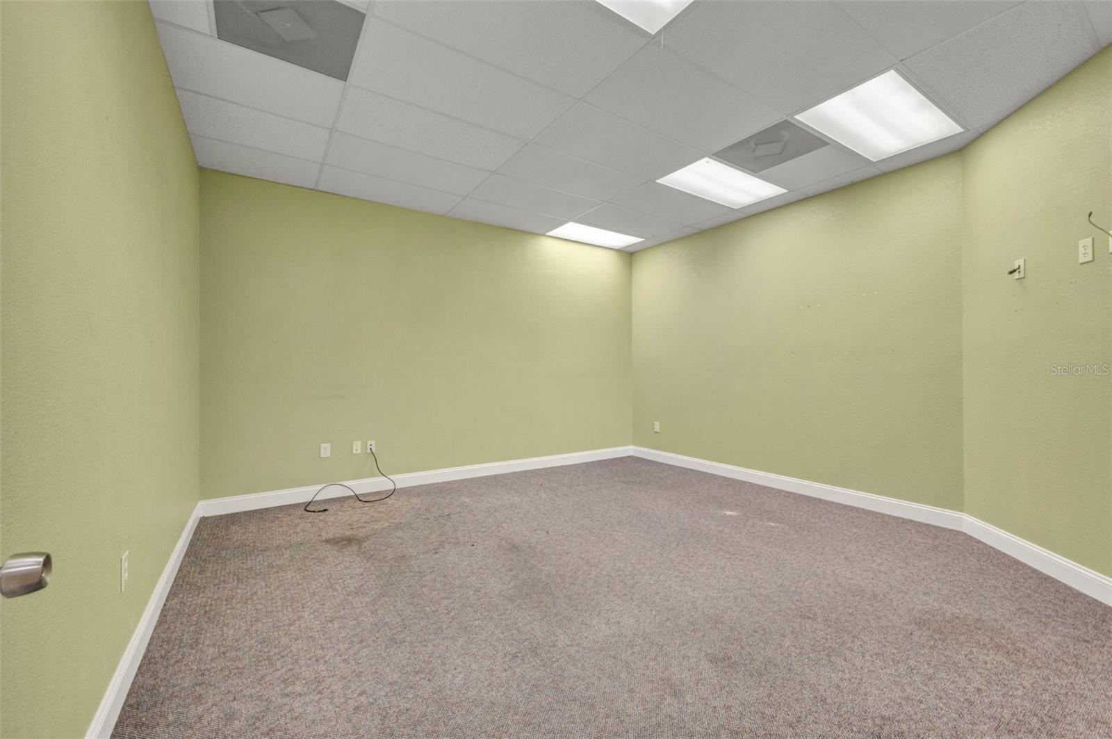 983 Tamiami Trl Property Photo 24