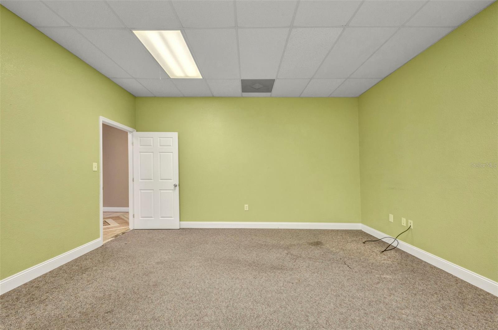 983 Tamiami Trl Property Photo 25