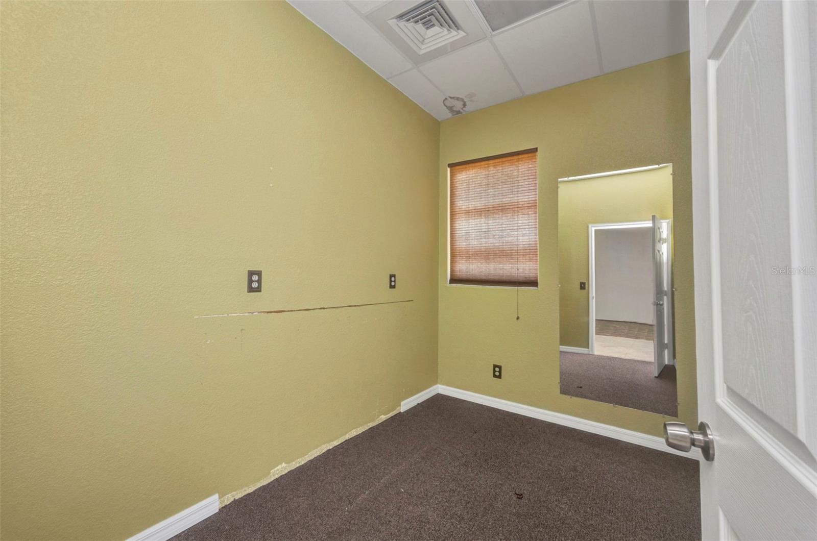 983 Tamiami Trl Property Photo 30