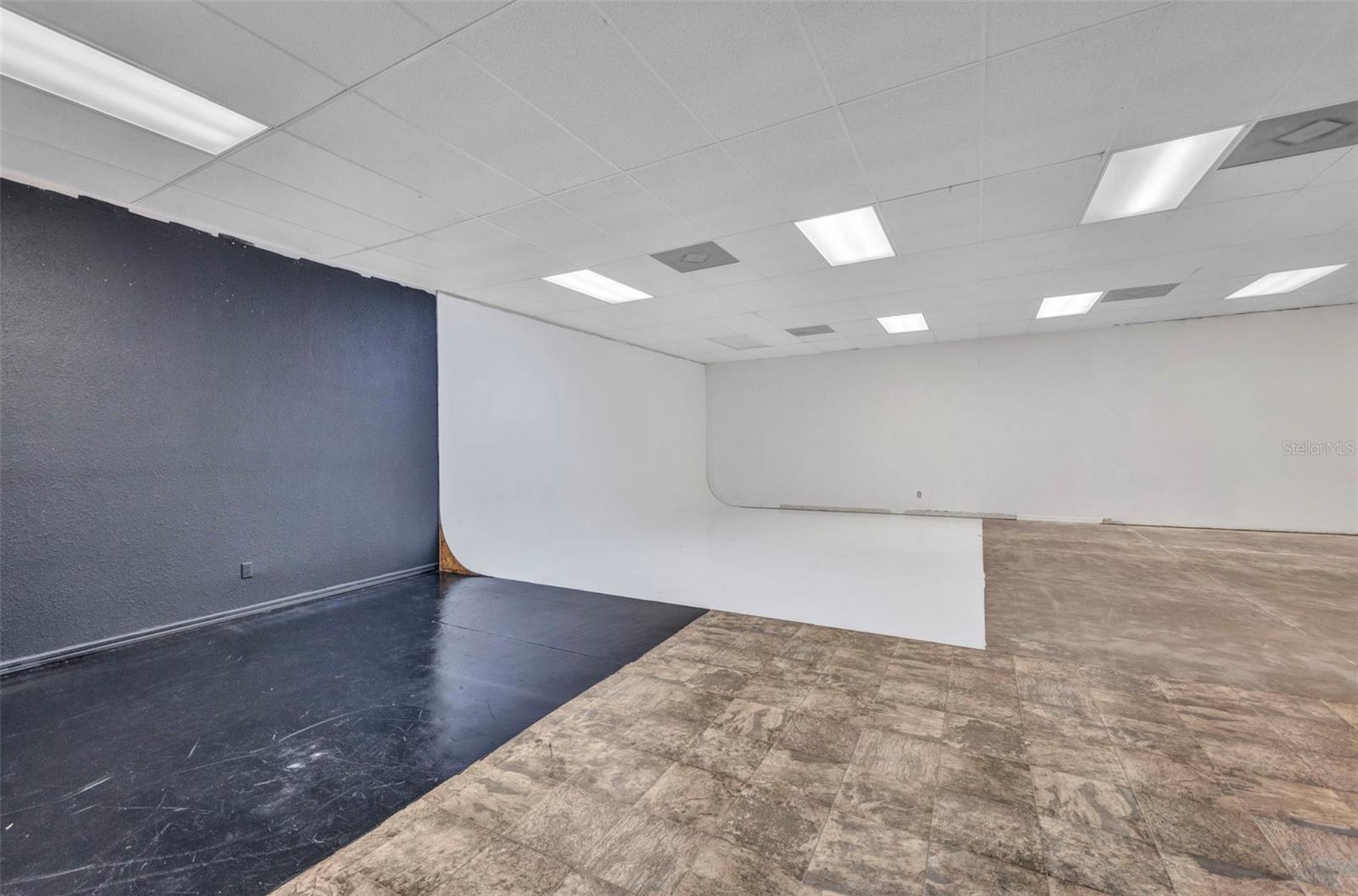983 Tamiami Trl Property Photo 34