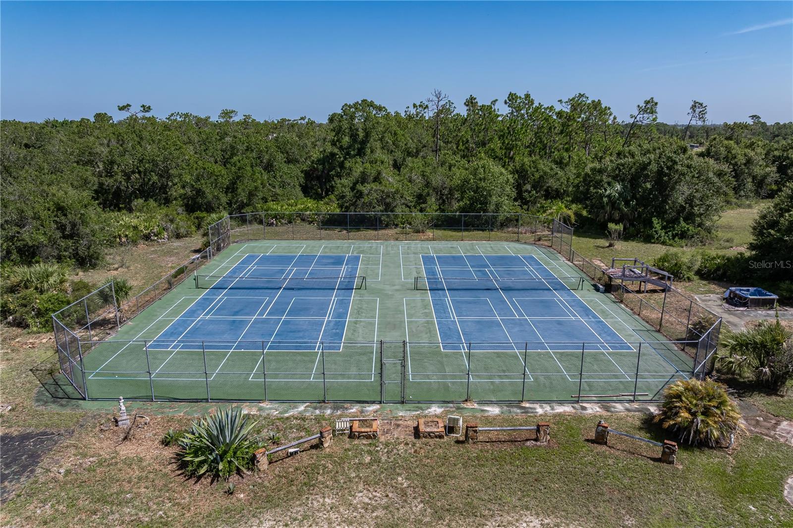 2065 Duncan Rd Property Photo 4