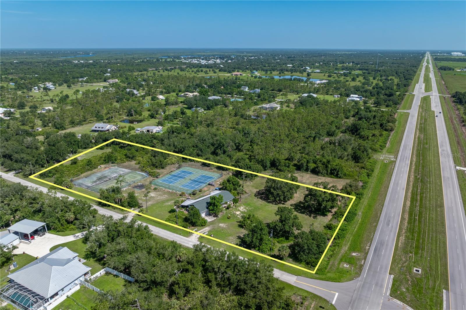 2065 Duncan Rd Property Photo 10