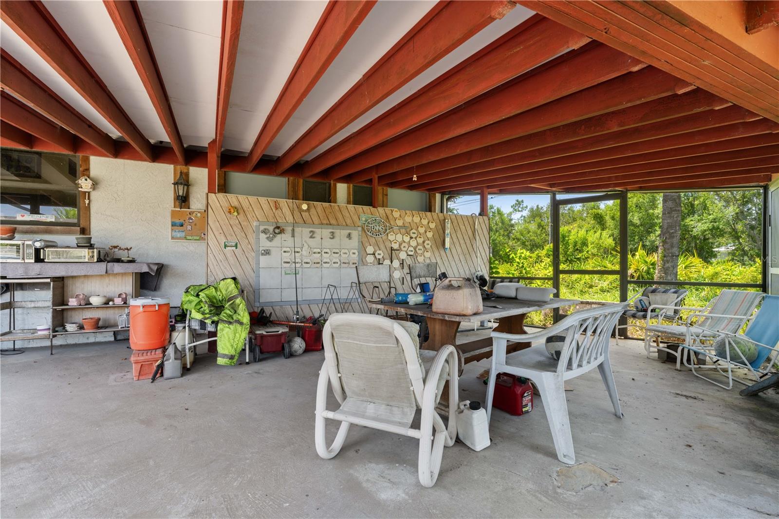 2065 Duncan Rd Property Photo 32
