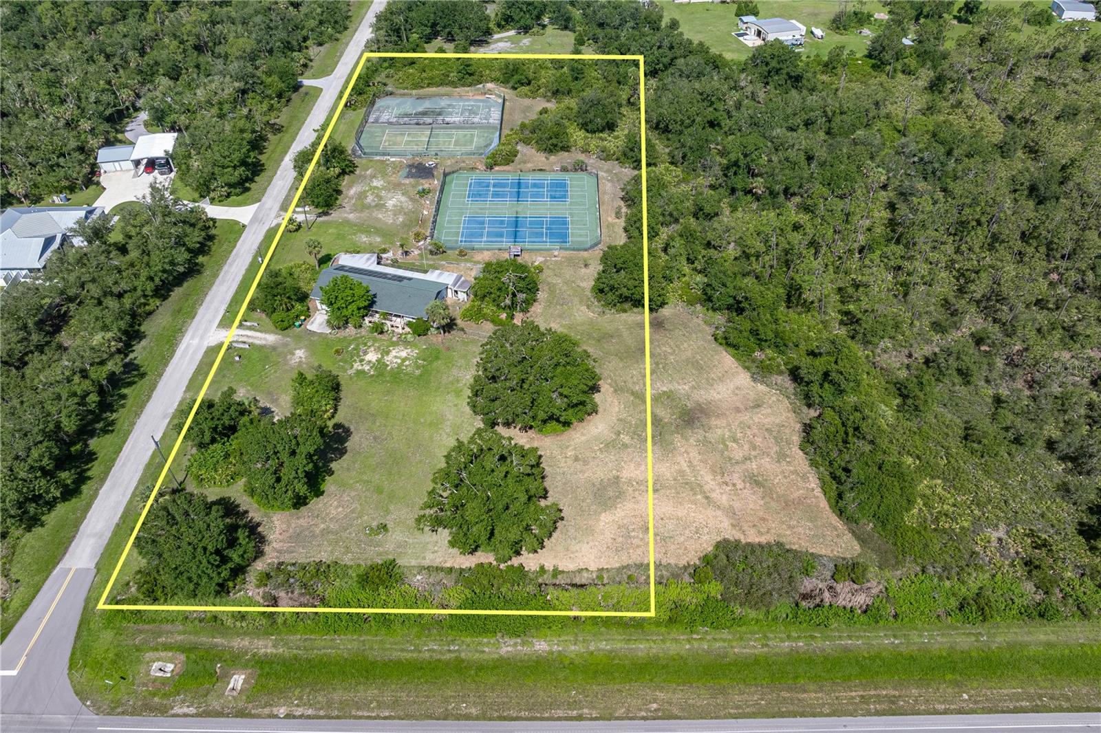 2065 Duncan Rd Property Photo 53