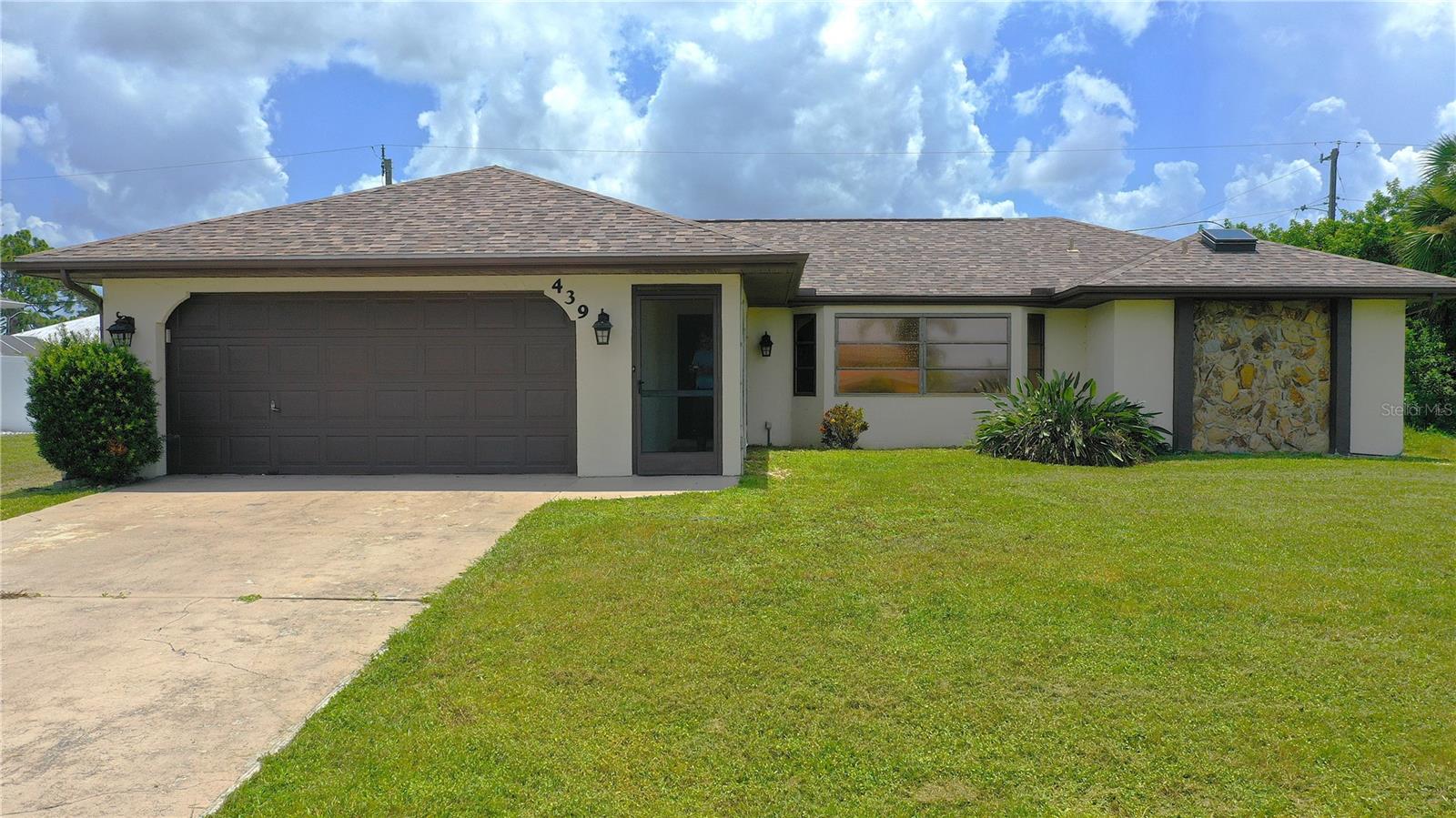 439 SPRING LAKE BLVD Property Photo 1