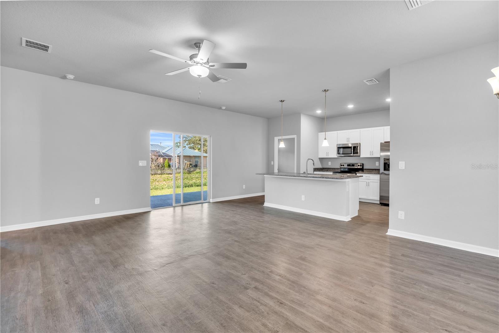 5289 Gillot Blvd Property Photo 3