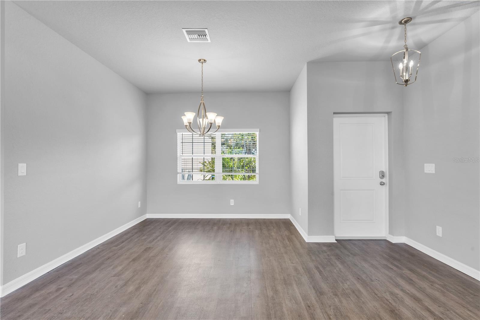 5289 Gillot Blvd Property Photo 4