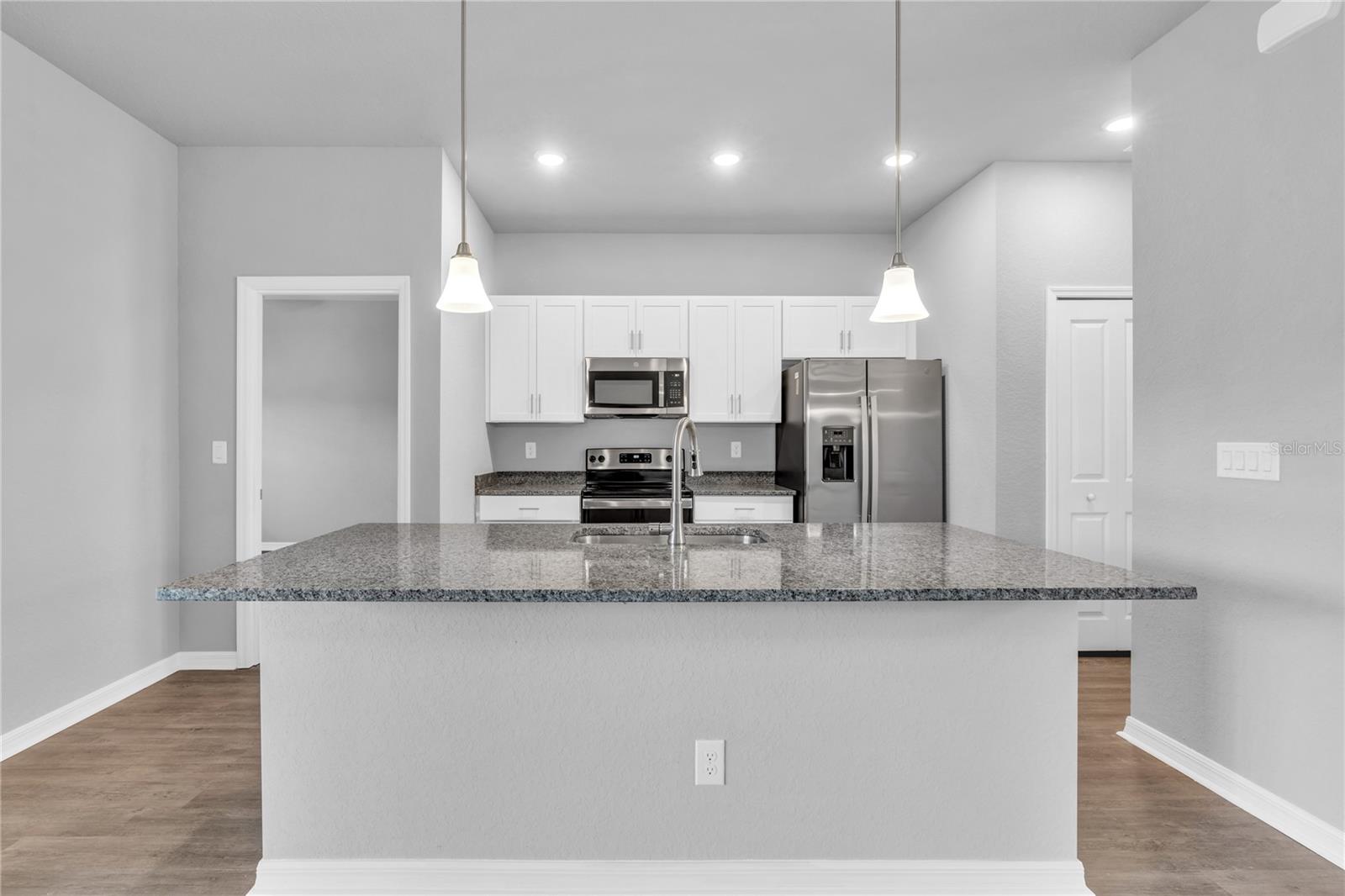 5289 Gillot Blvd Property Photo 5