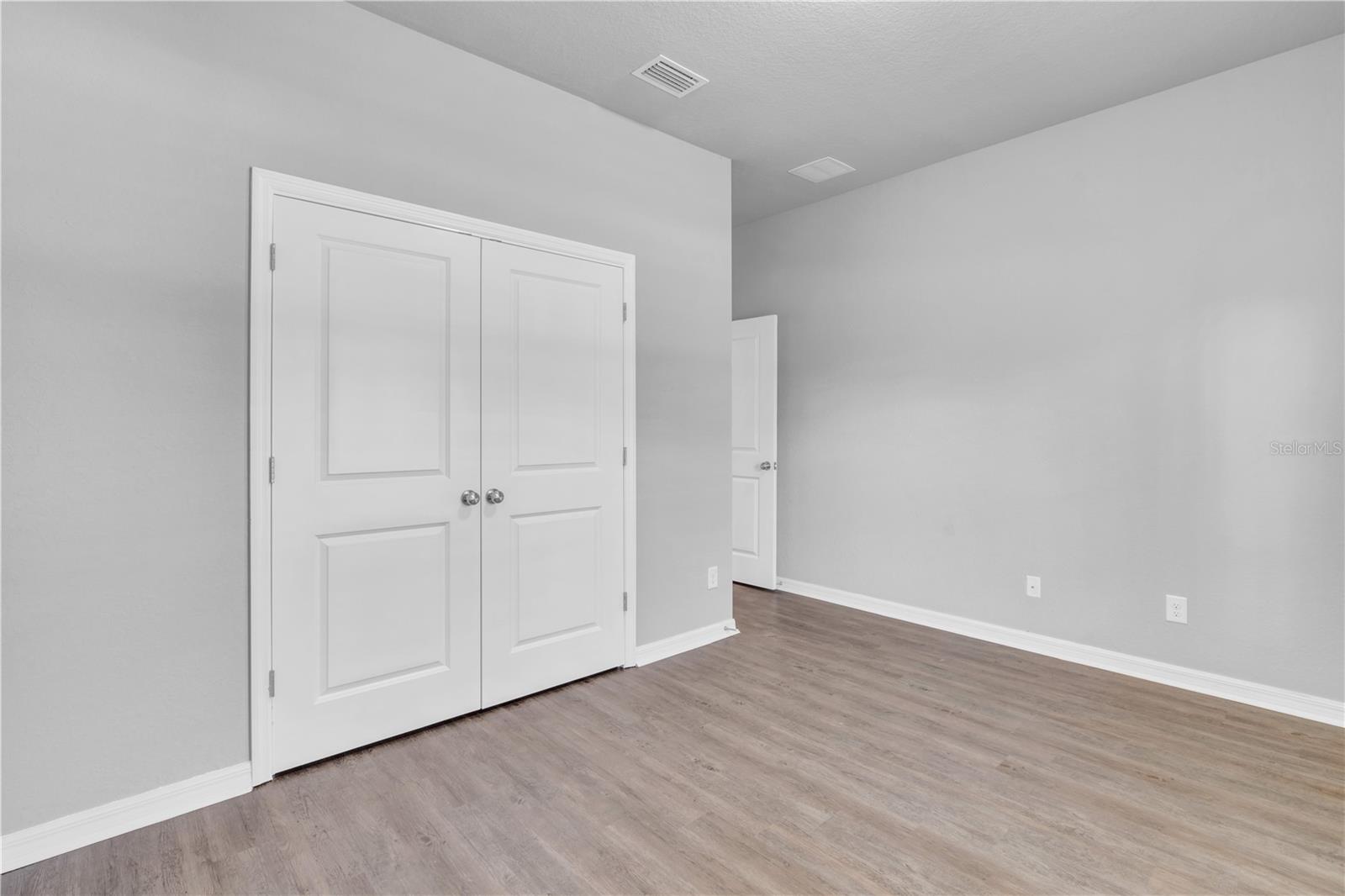 5289 Gillot Blvd Property Photo 12