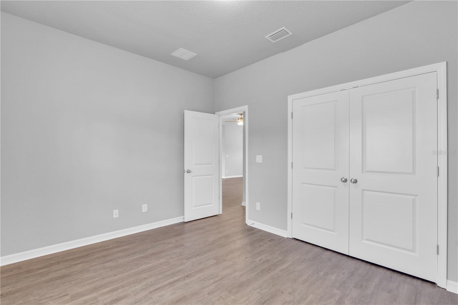 5289 Gillot Blvd Property Photo 15