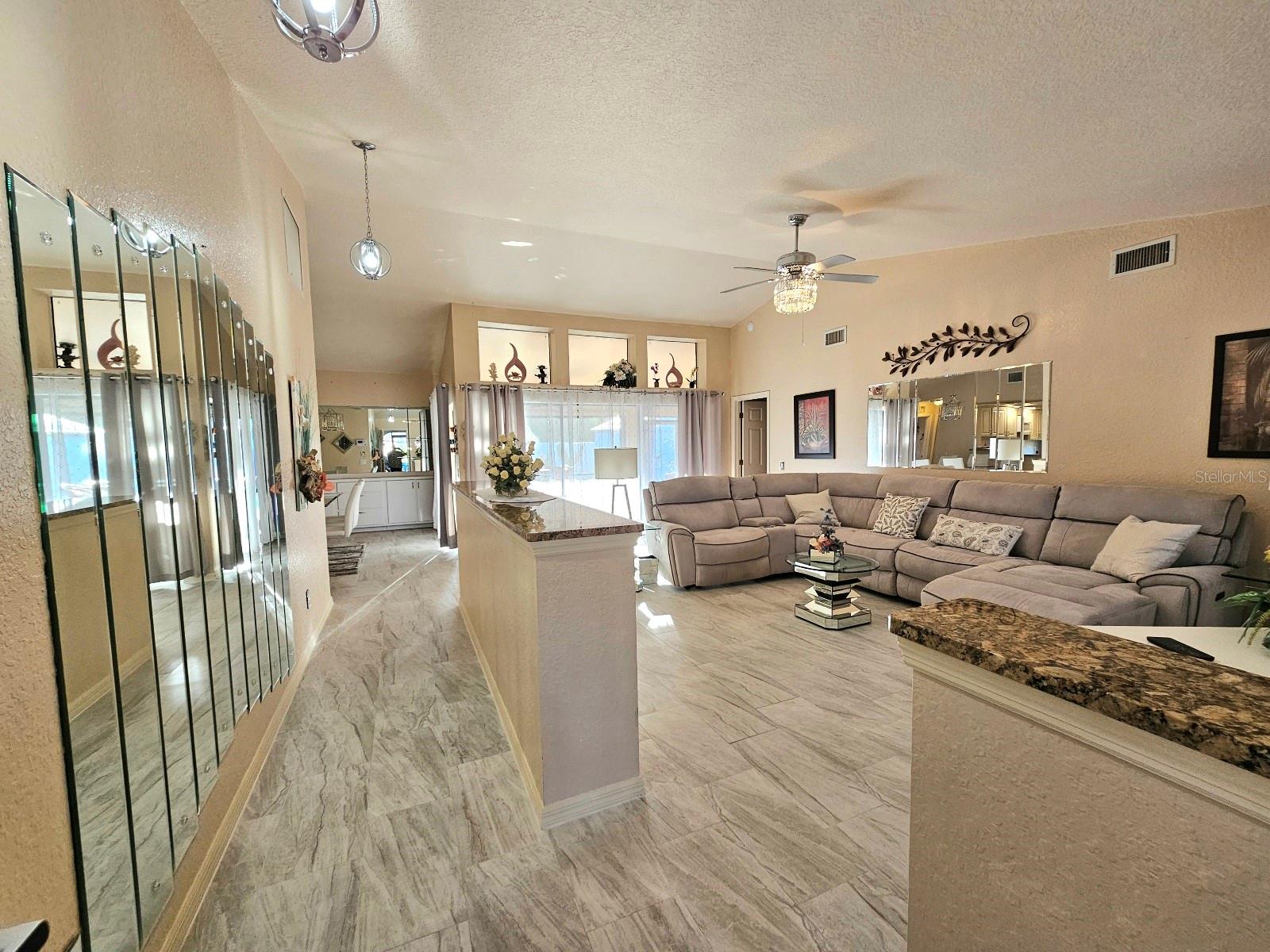 2298 Cedarwood St Property Photo 15