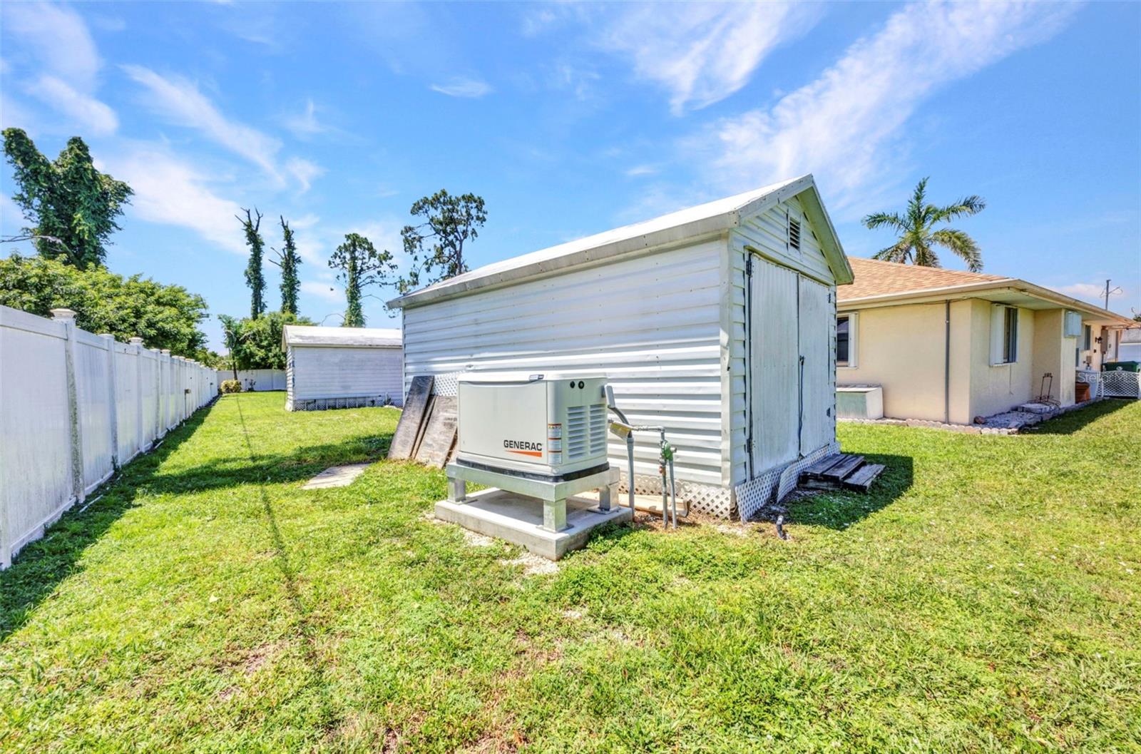 2298 Cedarwood St Property Photo 55
