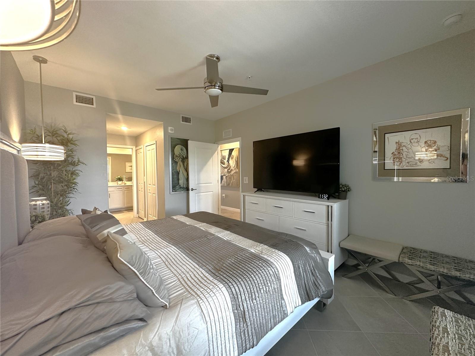 14261 Heritage Landing Blvd #1615 Property Photo 15