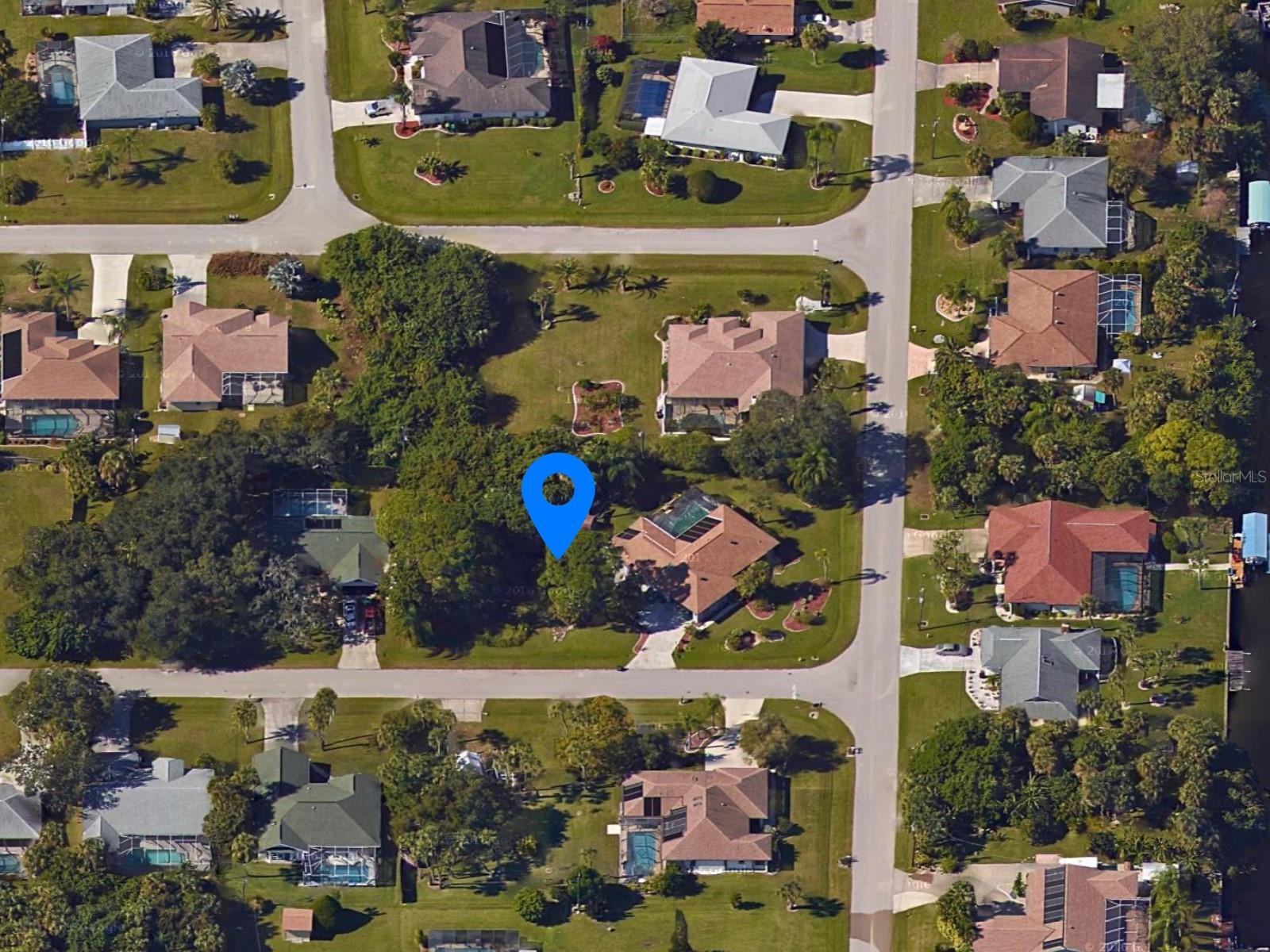4203 Day St Property Photo