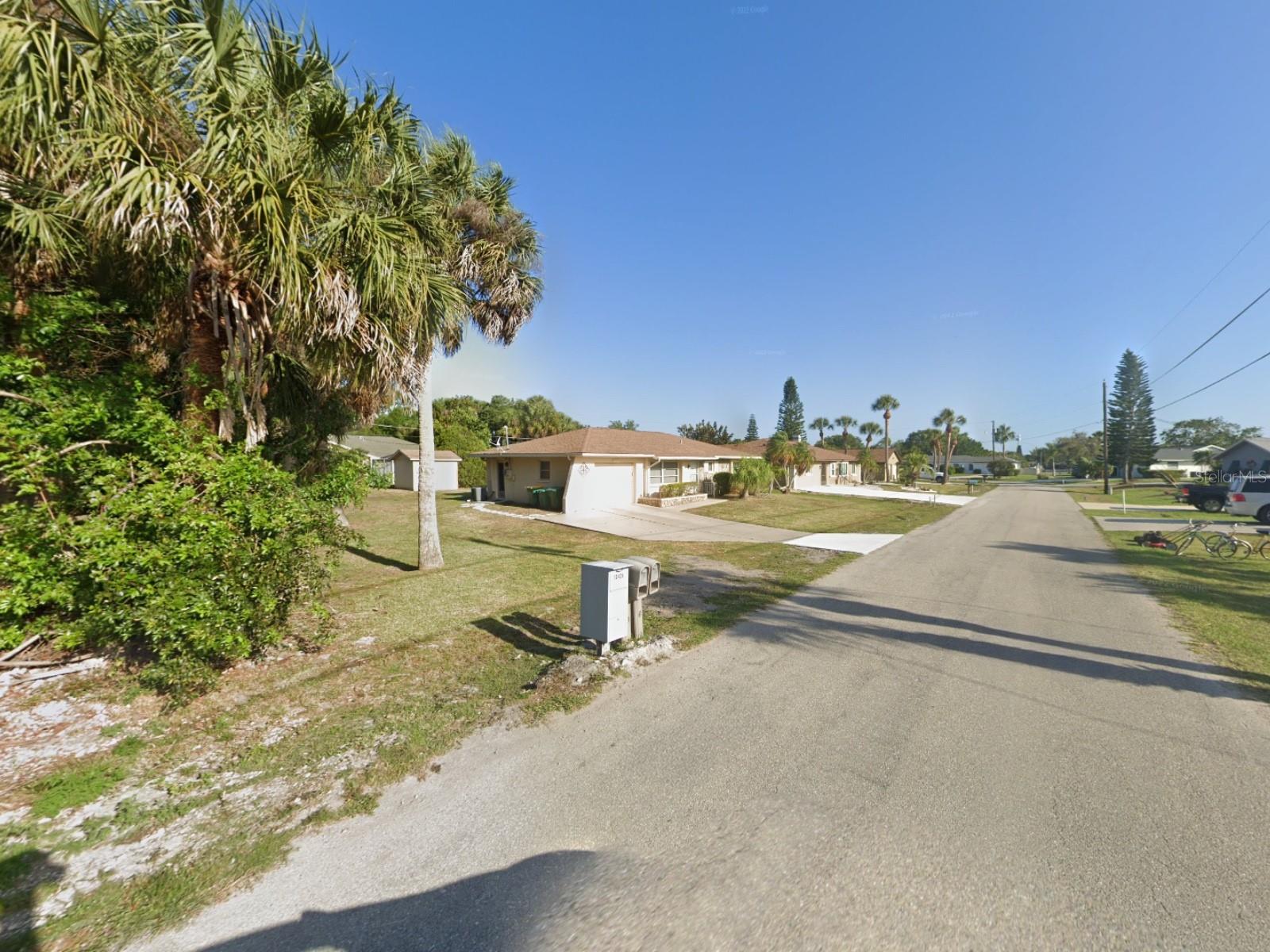 18425 Driggers Ave Property Photo 5