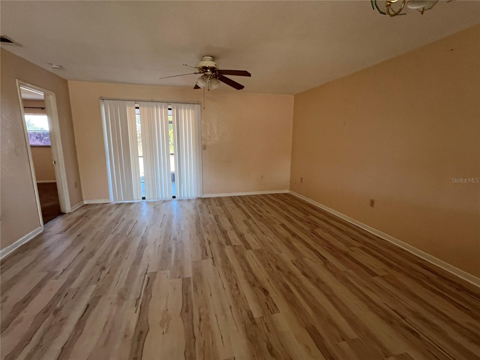 27082 Adams St #a Property Photo 2