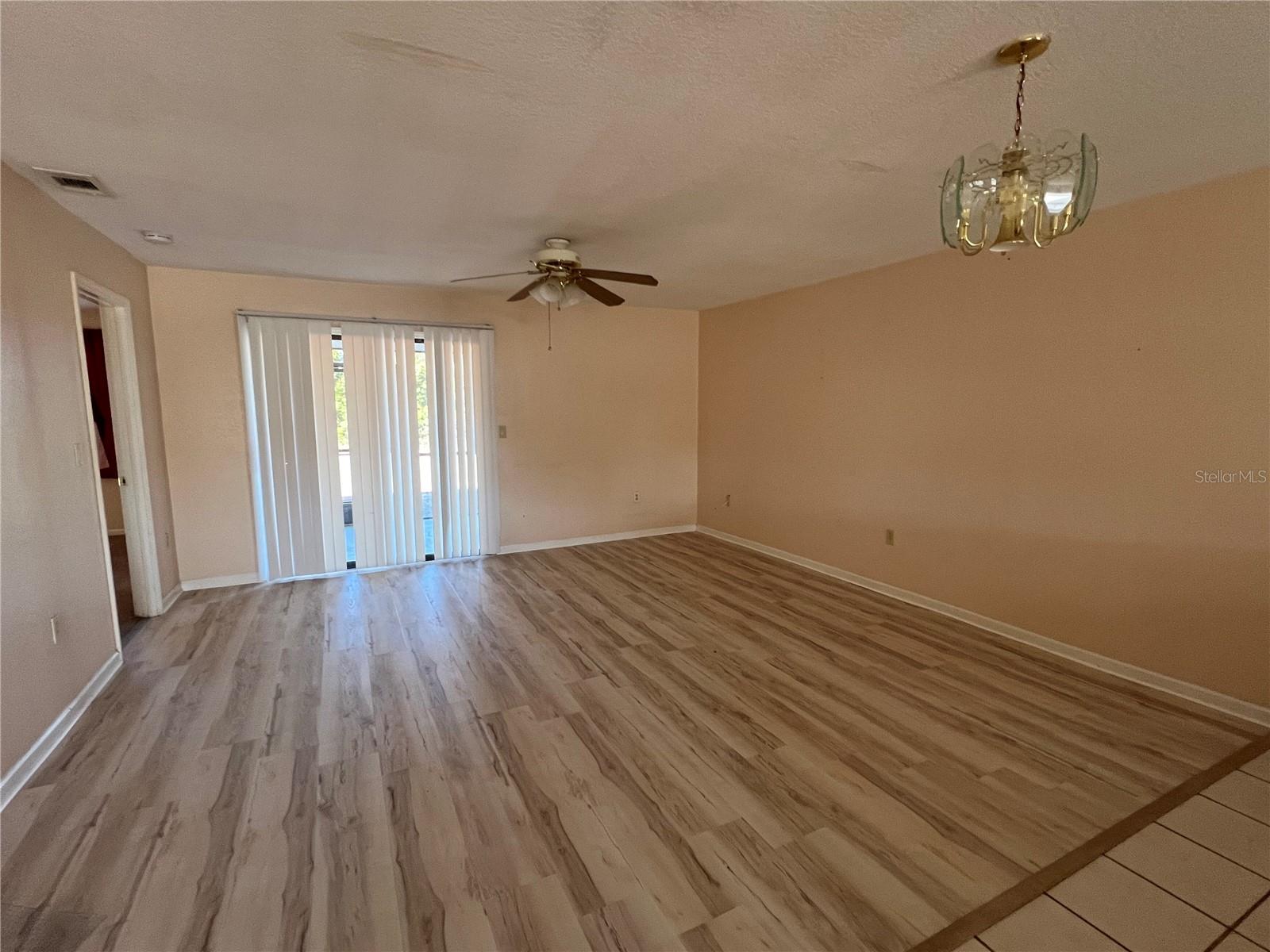 27082 Adams St #a Property Photo 4
