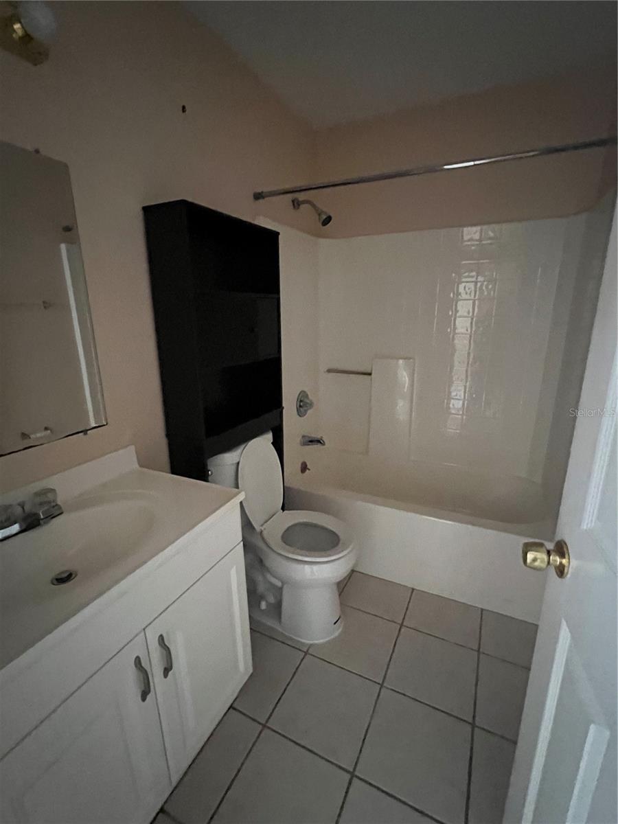 27082 Adams St #a Property Photo 8