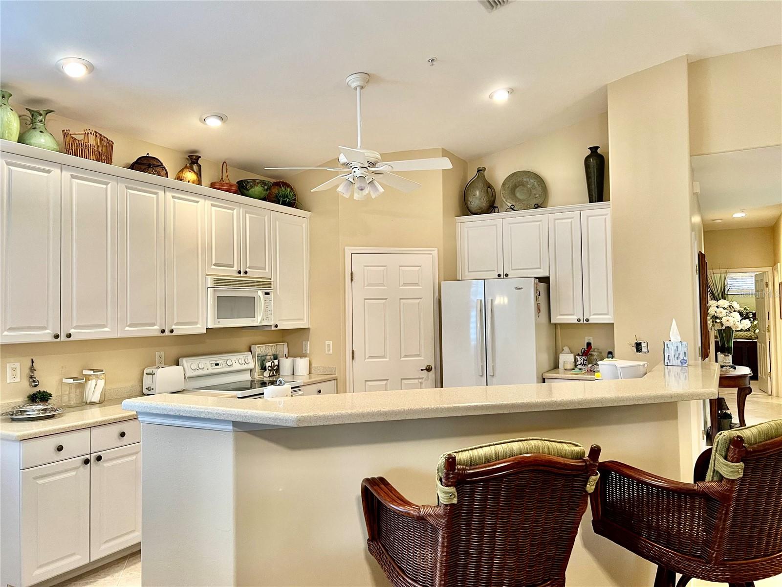 3304 Sunset Key Cir #d Property Photo 9
