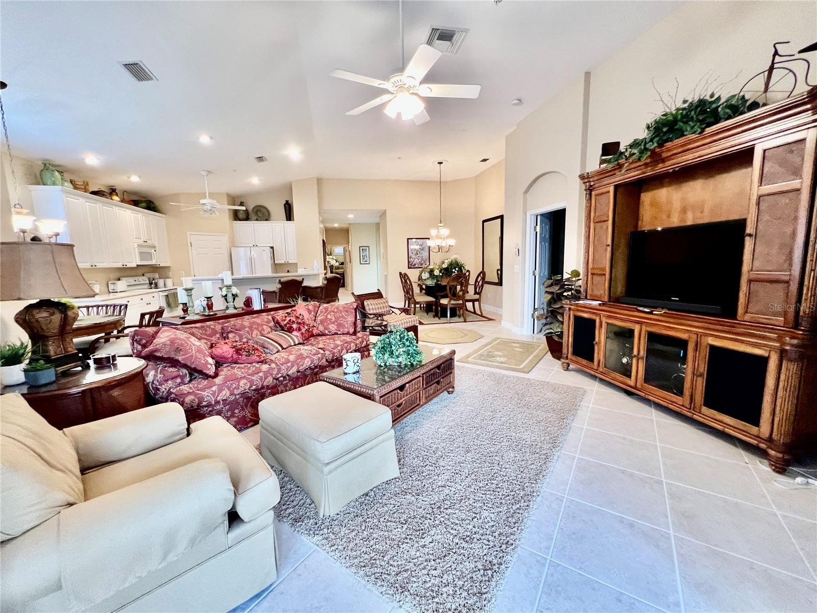 3304 Sunset Key Cir #d Property Photo 13