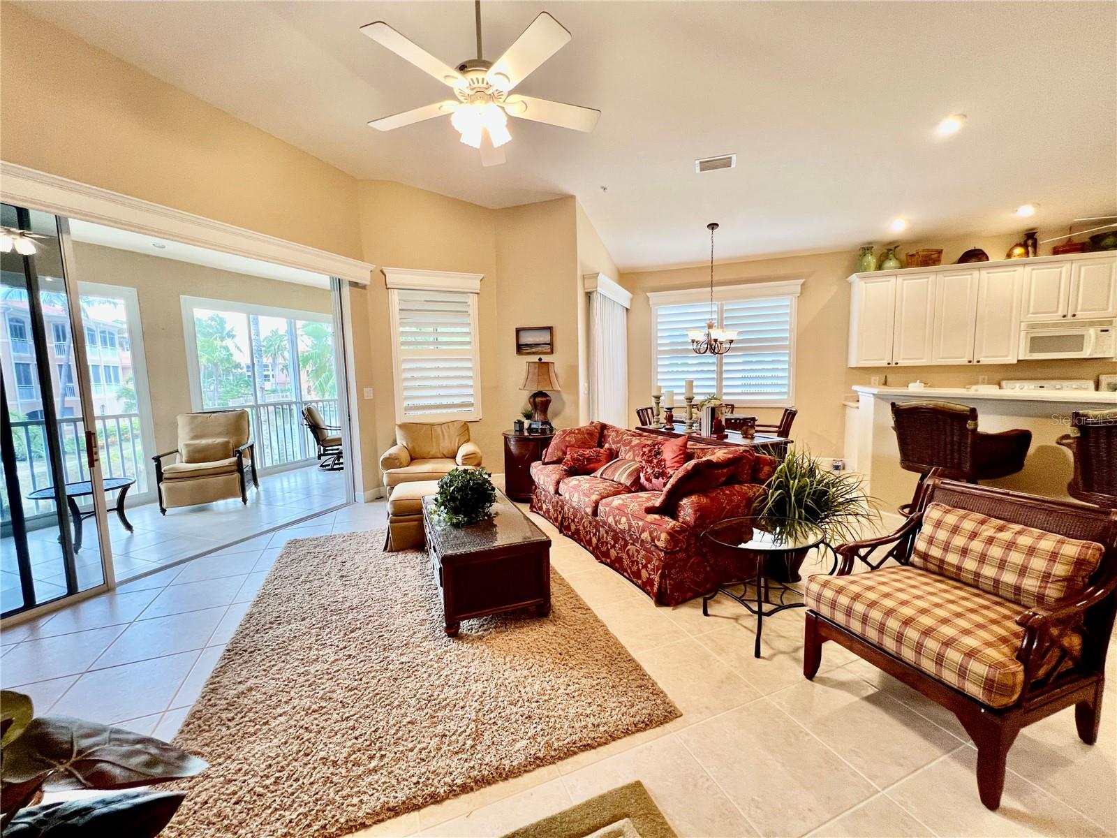 3304 Sunset Key Cir #d Property Photo 14