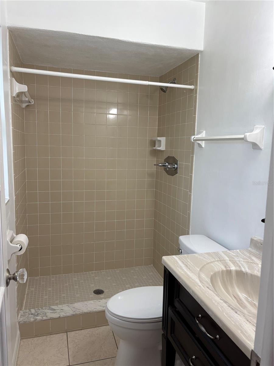 6418 W Paris St Property Photo 6
