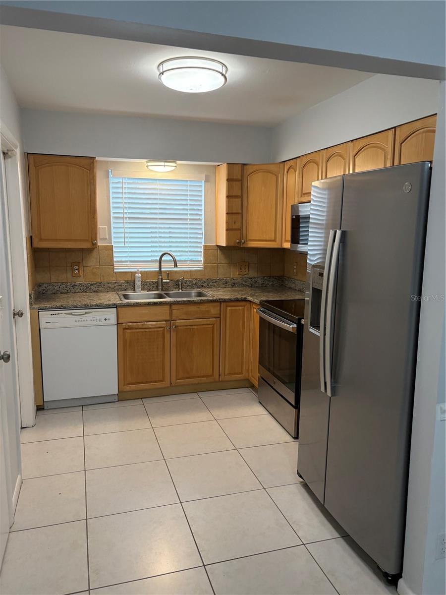6418 W Paris St Property Photo 7