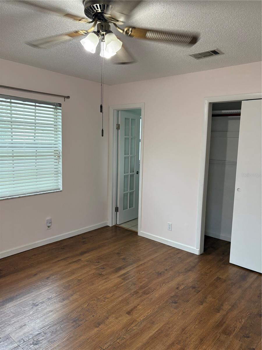 6418 W Paris St Property Photo 11