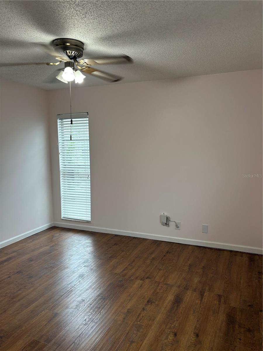 6418 W Paris St Property Photo 13