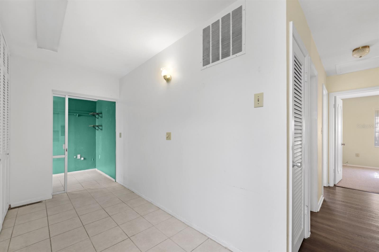 2219 Beacon Dr Property Photo 15