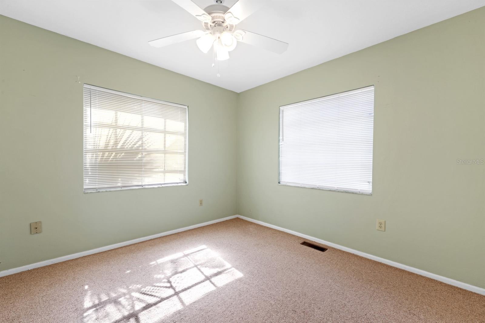 2219 Beacon Dr Property Photo 25