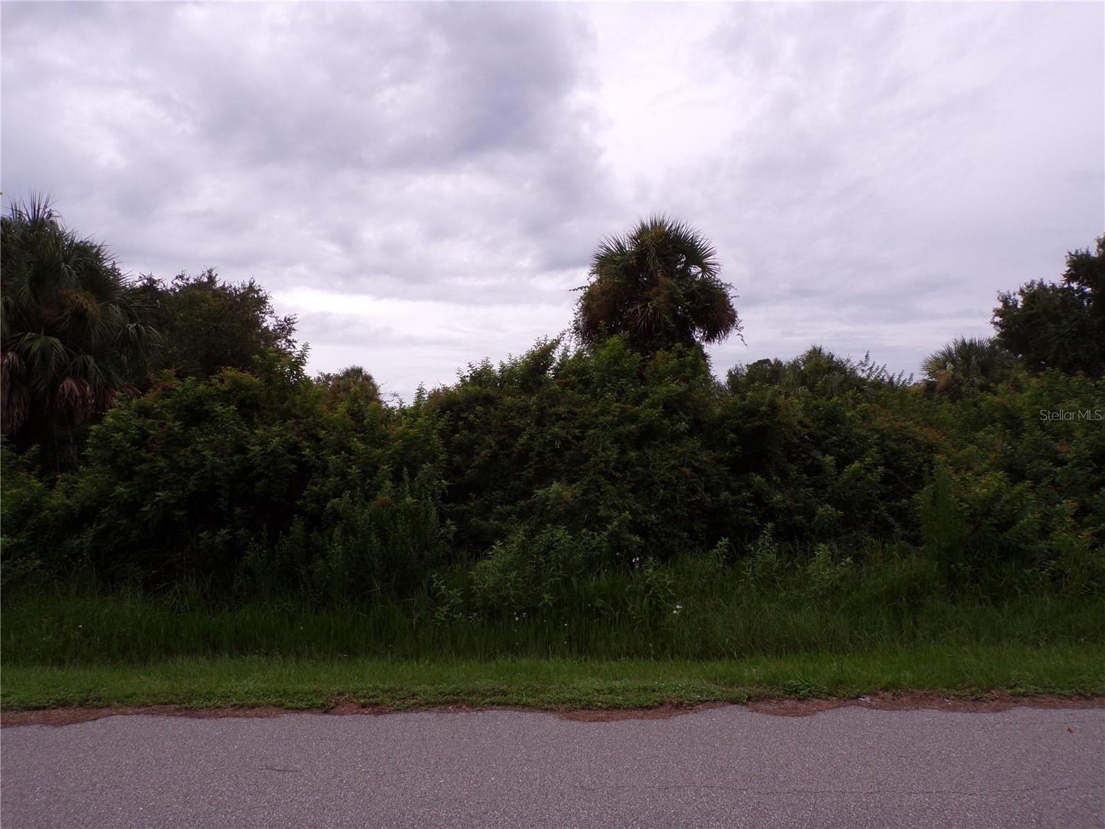 26403 Brooks Rd Property Photo 1