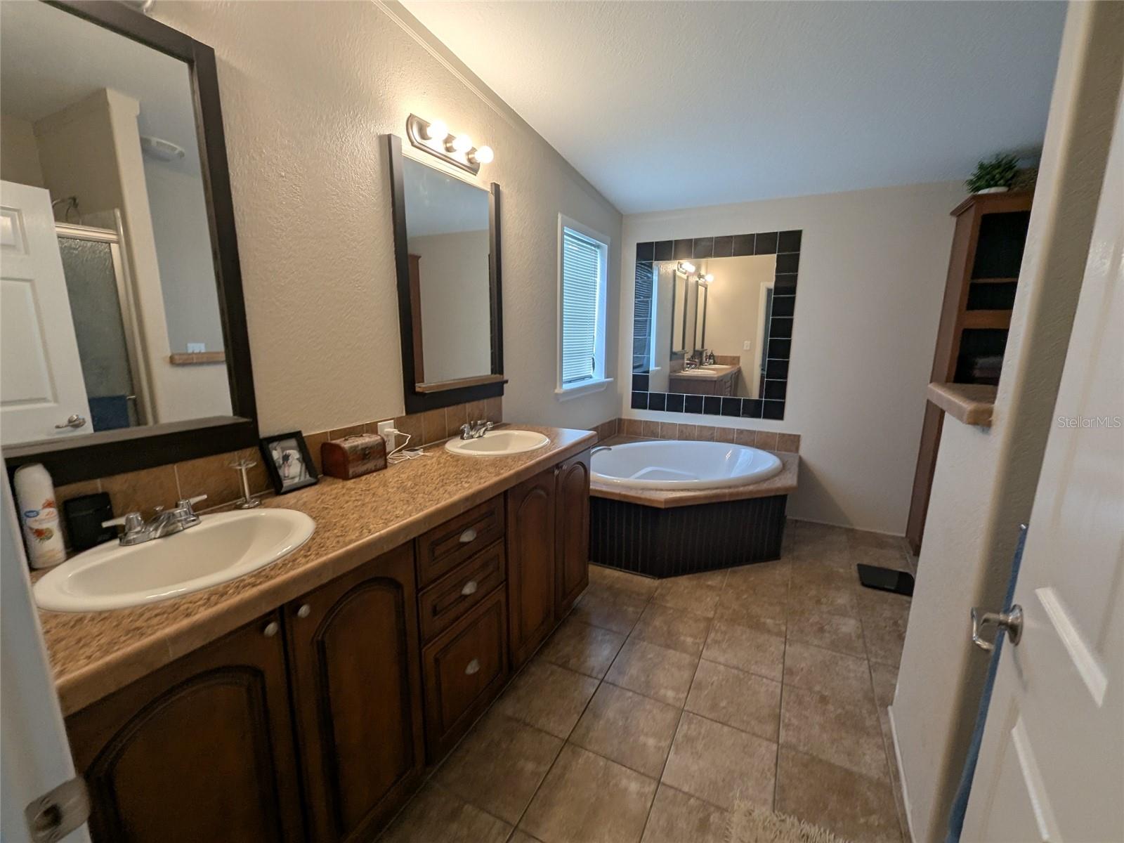 1291 Ne Hansel Ave Property Photo 25