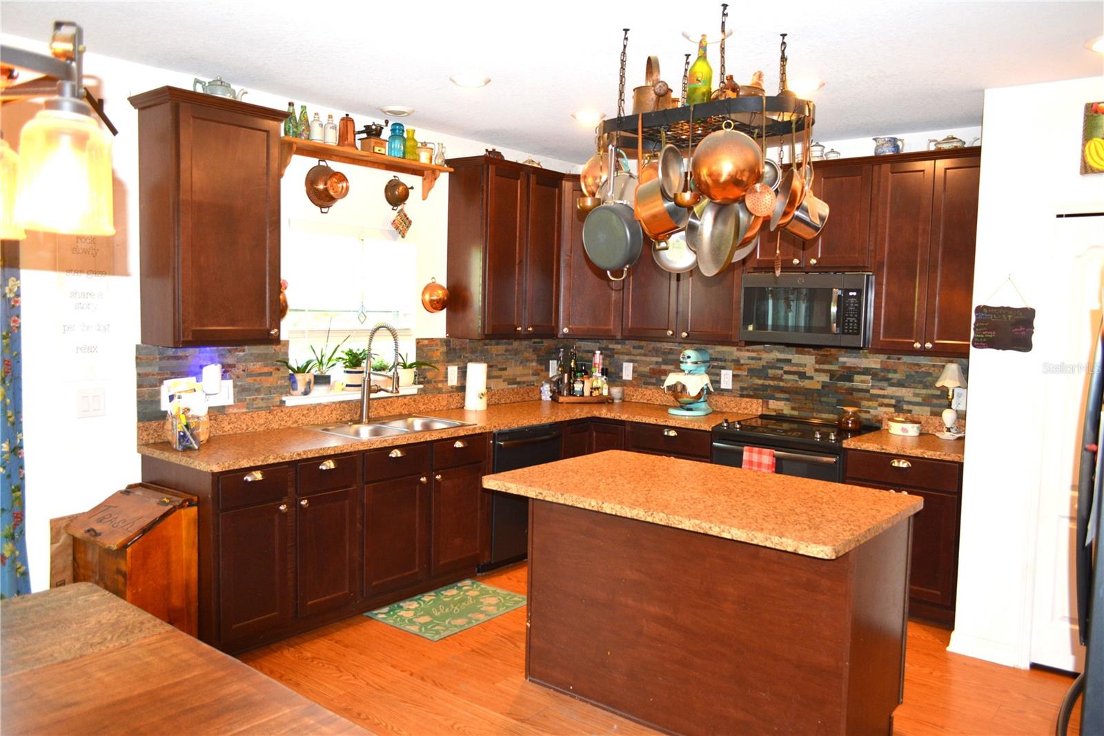 25504 Taltal Dr Property Photo 4