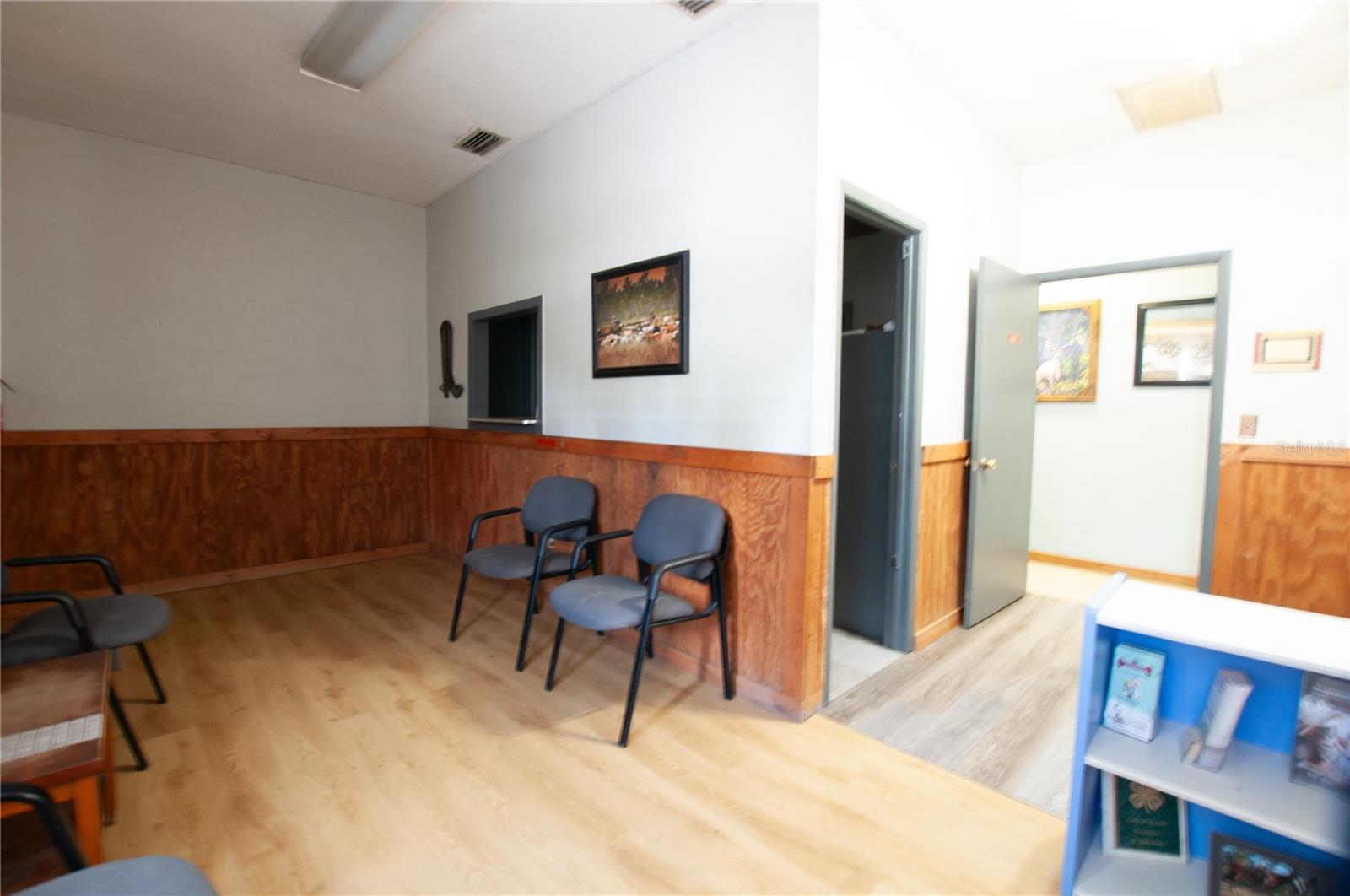 2865 Se Highway 31 Property Photo 4