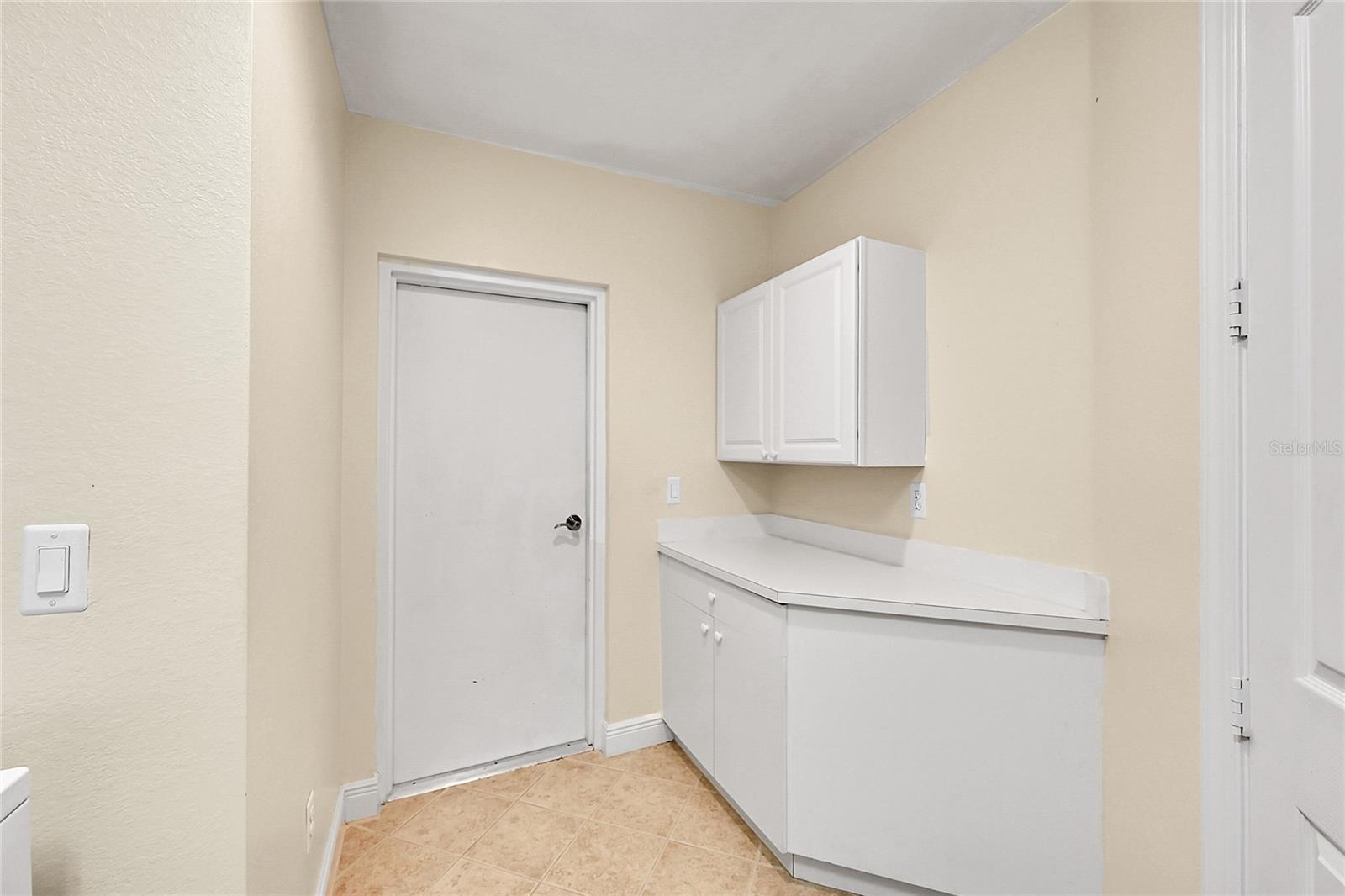 C7514589 Property Photo 33