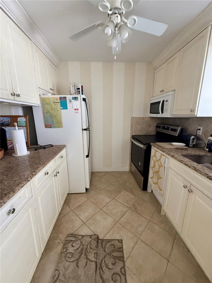 2650 Estero Blvd #41 Property Photo 3