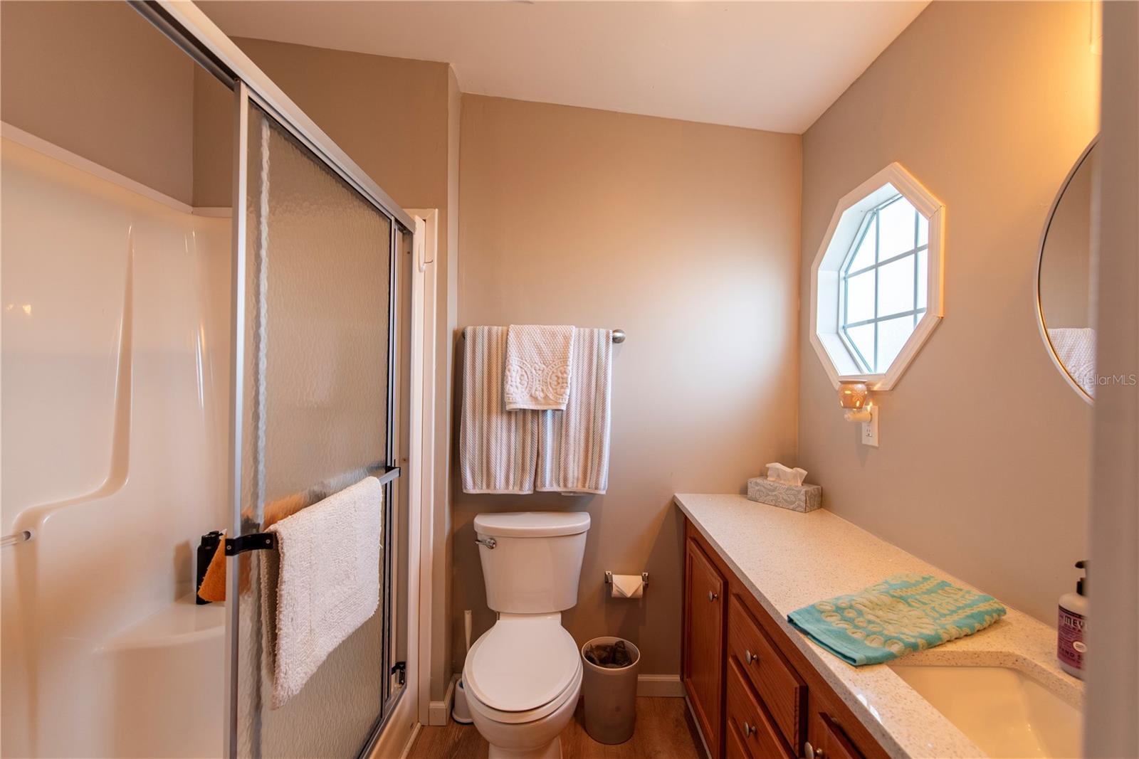 21 Amsterdam Ave Property Photo 13