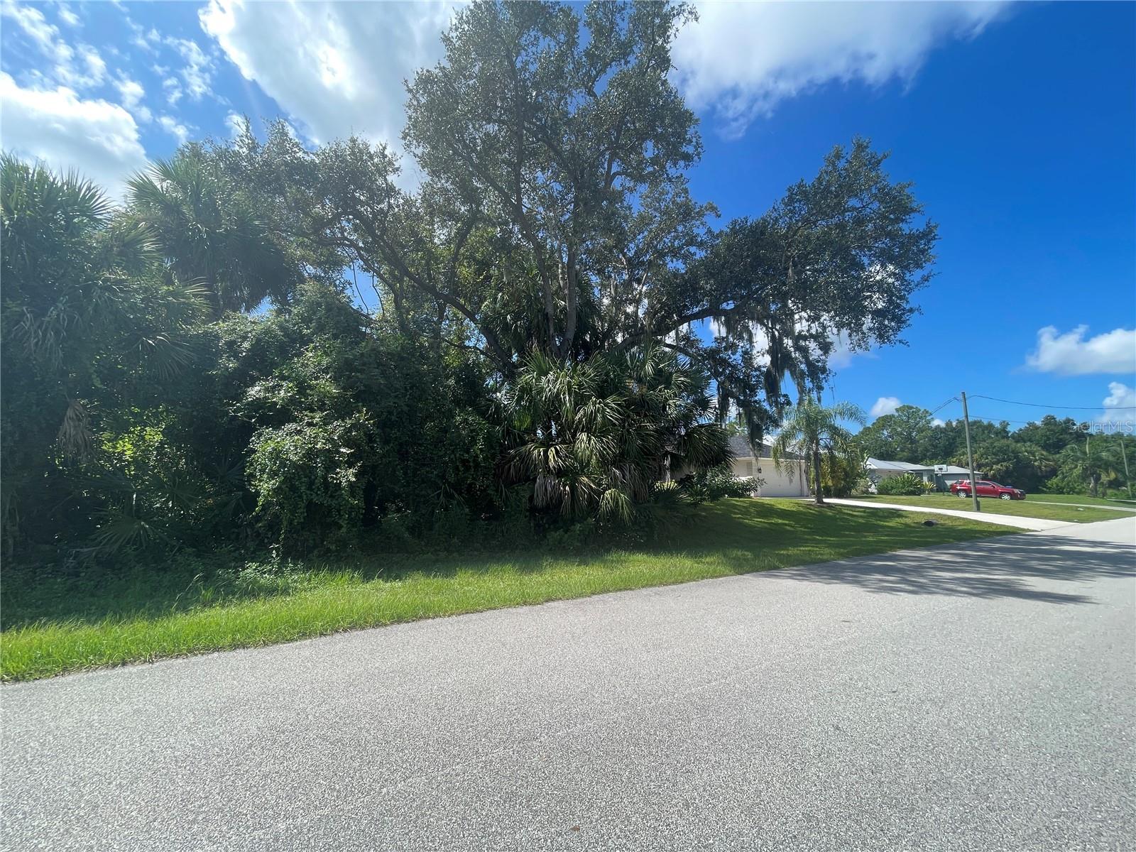 Snyder (lot 6 Block 1019) St Property Photo 13