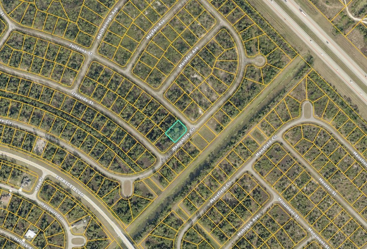Hampshire Cir Property Photo 1