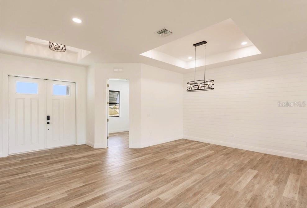 17512 Cuillagan Ct Property Photo 8