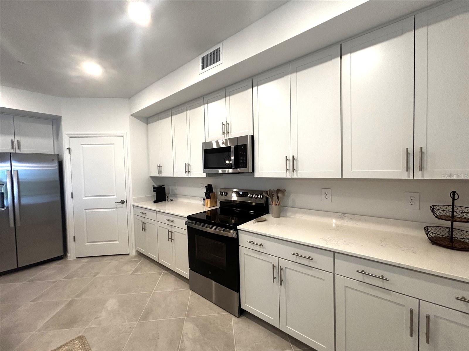 17745 Boracay Ct #101 Property Photo 5