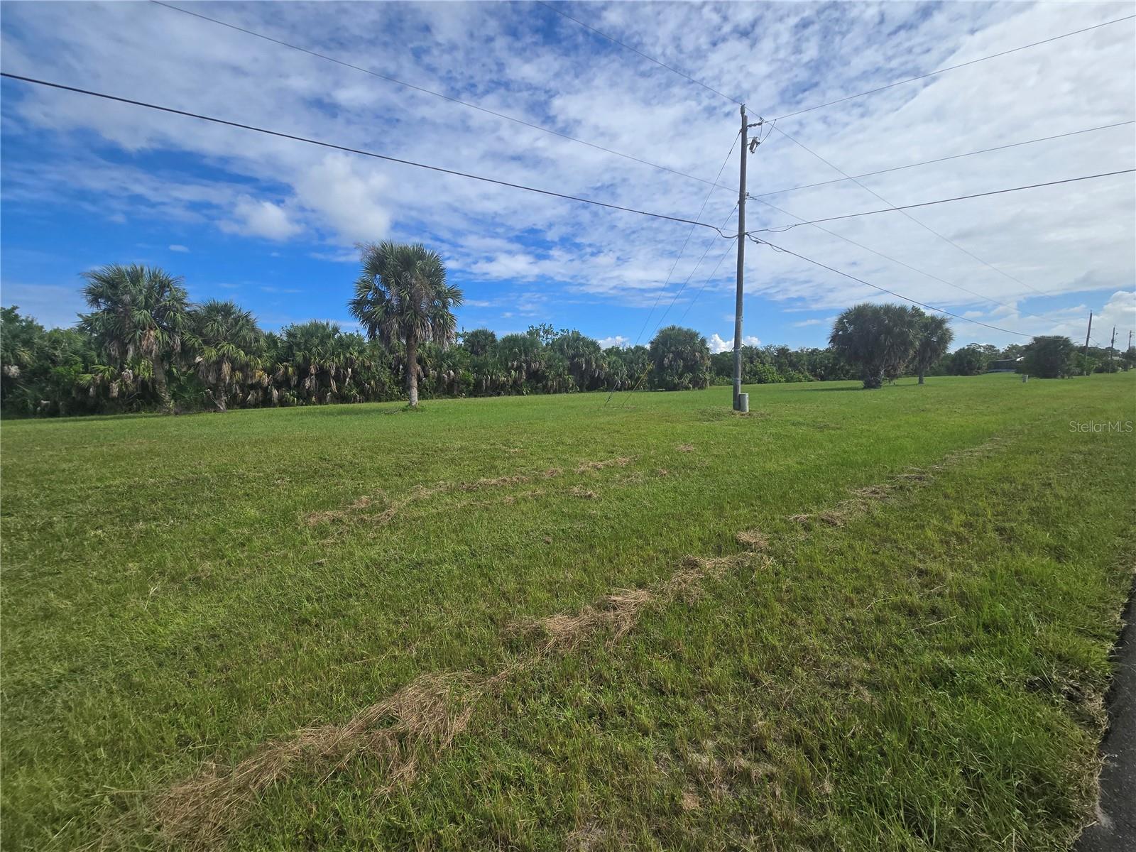 16963 Acapulco Rd Property Photo 5