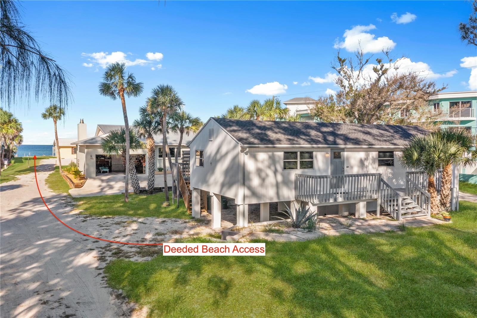 2476 N Beach Rd Property Photo 1