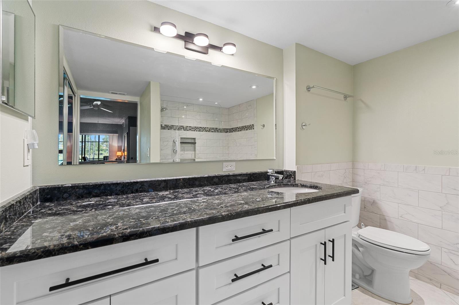 14770 Eagle Ridge Dr #112 Property Photo 12