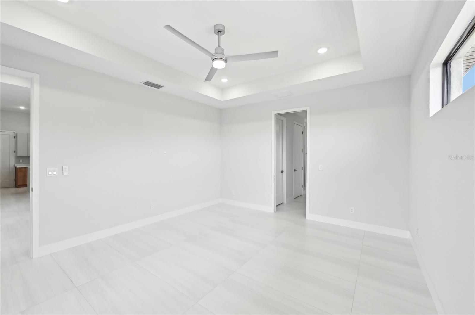 9516 President Cir Property Photo 16