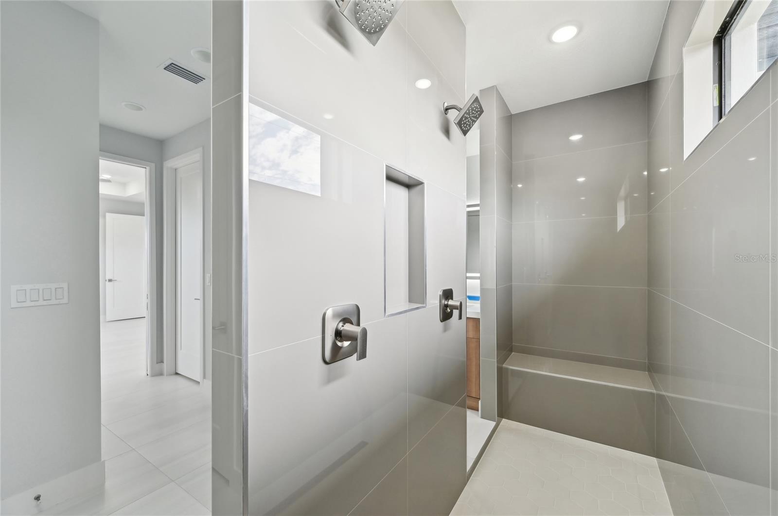 9516 President Cir Property Photo 19