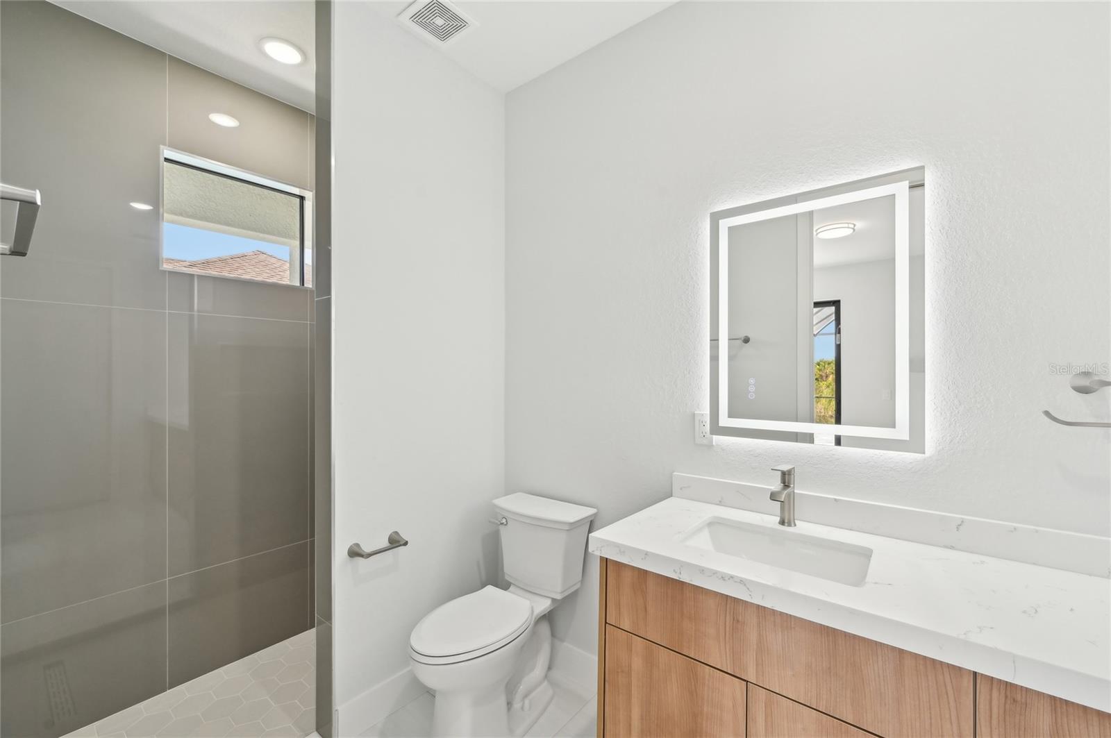 9516 President Cir Property Photo 27