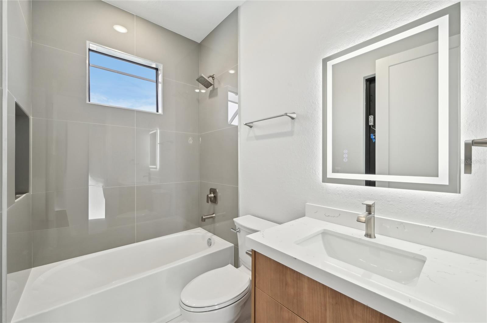 9516 President Cir Property Photo 30